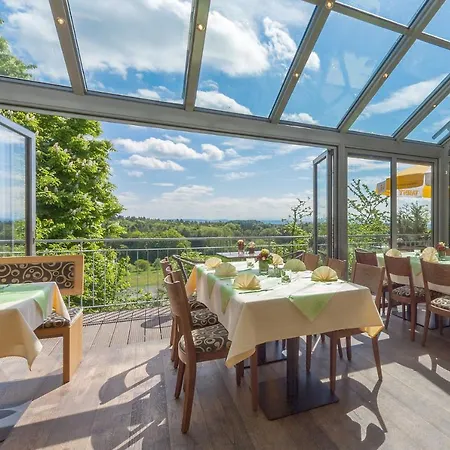 Krone & Restaurant 3* Φριντρισχάφεν