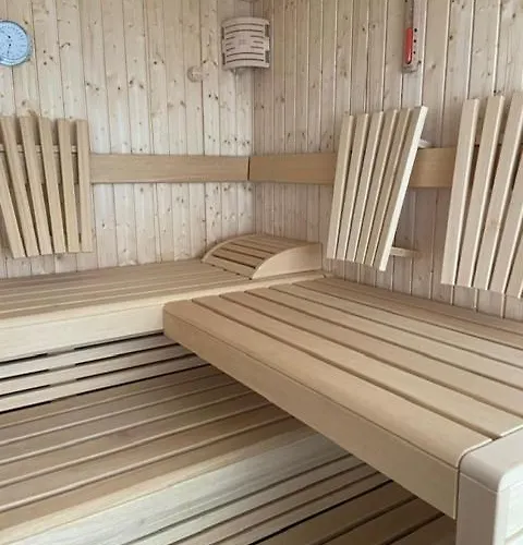 Krone & Restaurant 3* 프리드리히스하펜